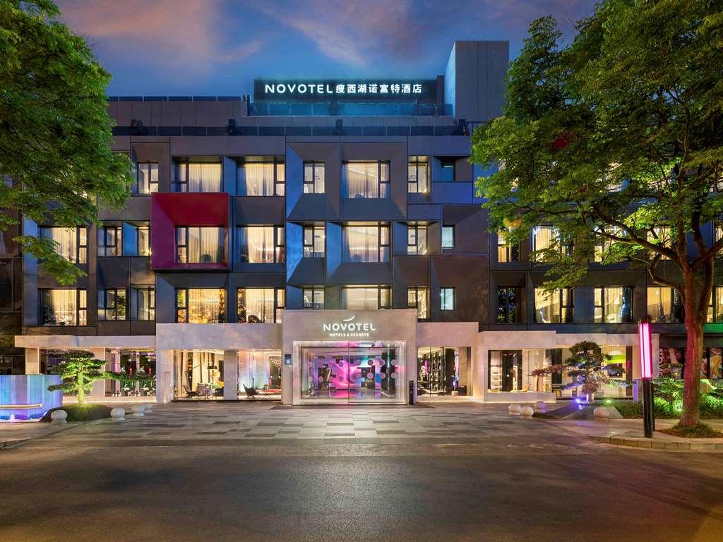 Novotel Yangzhou City Center Esterno foto